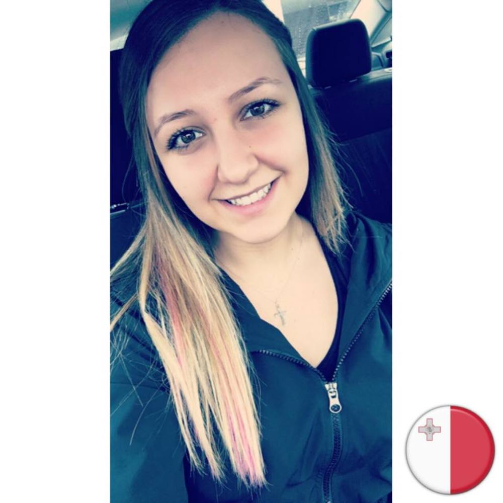 Meet your Posher, Alyssa
